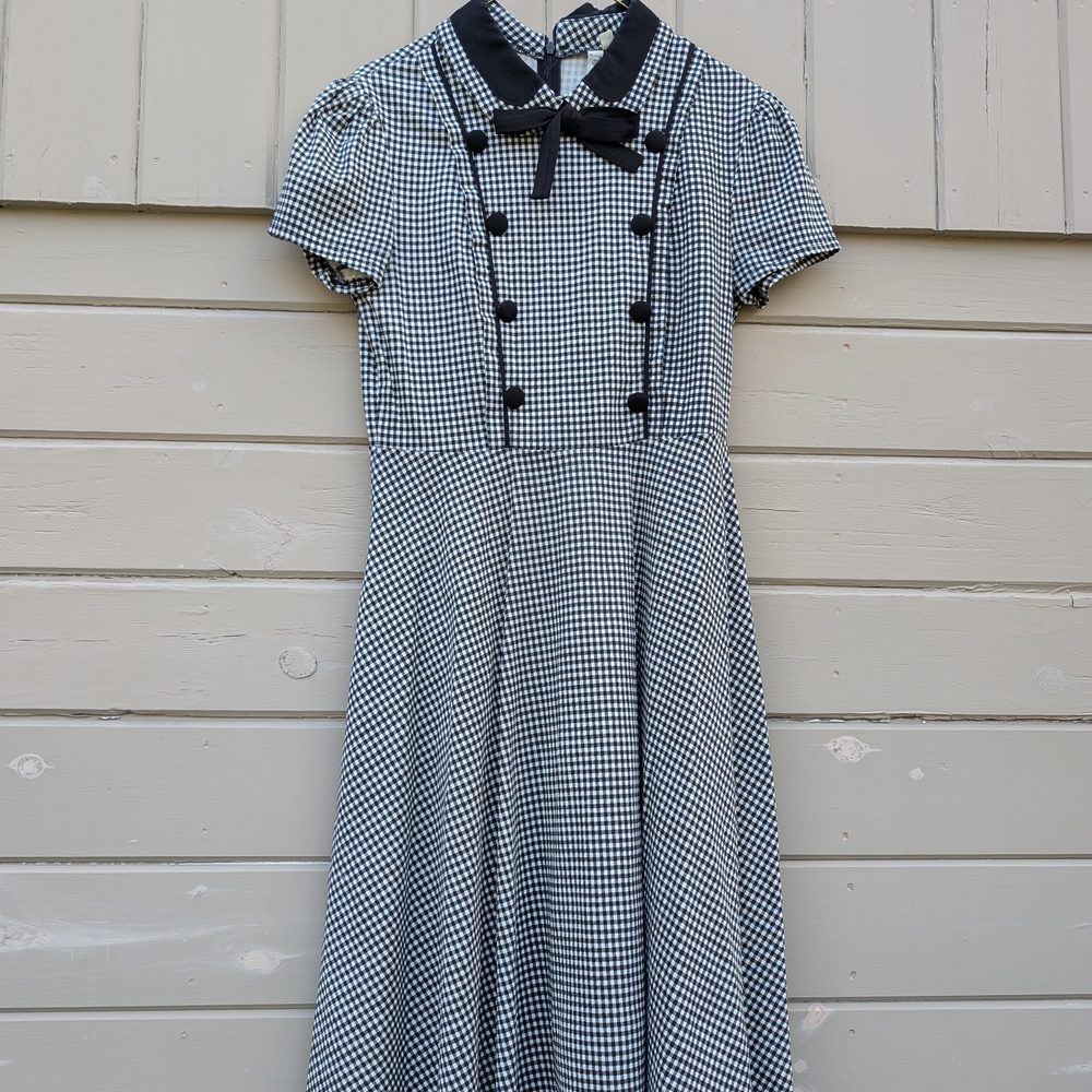 Black and White Gingham Dress with Bow And Buttons - Picture 1 of 2